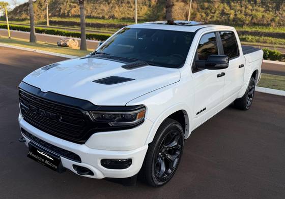 RAM 1500 5.7 V8 GASOLINA LIMITED NIGHT EDITION CD 4X4 AUTOMÁTICO